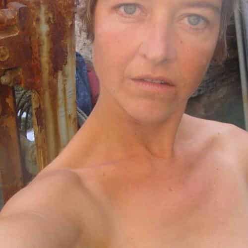 Certaines femmes ici cherchent un ami.