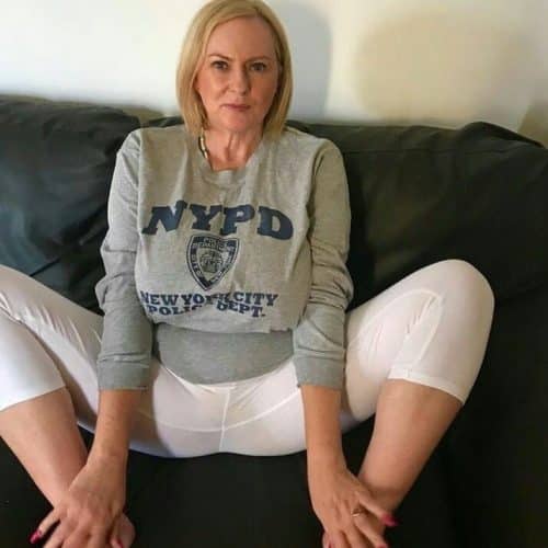 Ni jeune, ni jolie, Mais coquine et en formes